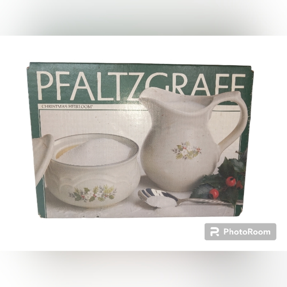 Pfaltzgraff Christmas HEIRLOOM Sugar & Creamer Set